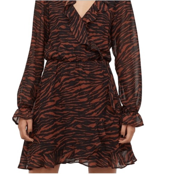 T7  Divided Tiger Faux Wrap Long Sleeve Chiffon Dress With Ruffles‎ Size 4 - Picture 1 of 6
